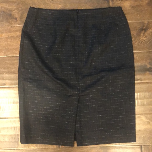 Theory Wool Pencil Skirt - Picture 5 of 6